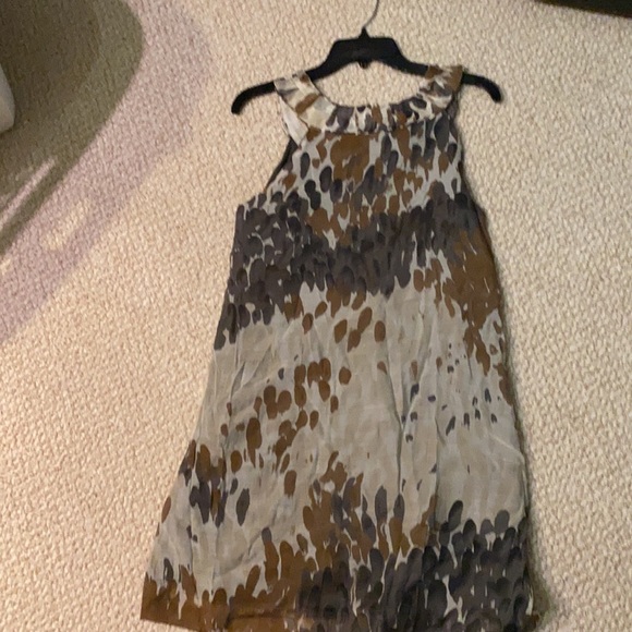 Dress - Picture 4 of 4